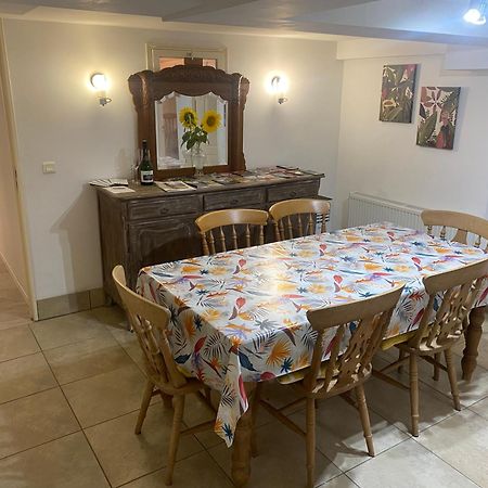 Peaceful 3 Bedroom 8 Person Ground Floor Apartment With Large Private Heated Pool La Digne-d’Amont Kültér fotó