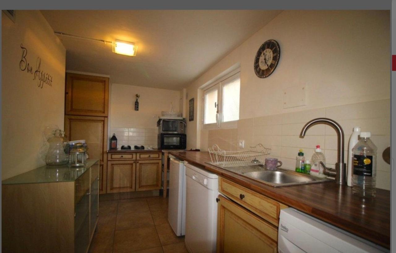 Peaceful 3 Bedroom 8 Person Ground Floor Apartment With Large Private Heated Pool La Digne-d’Amont Kültér fotó