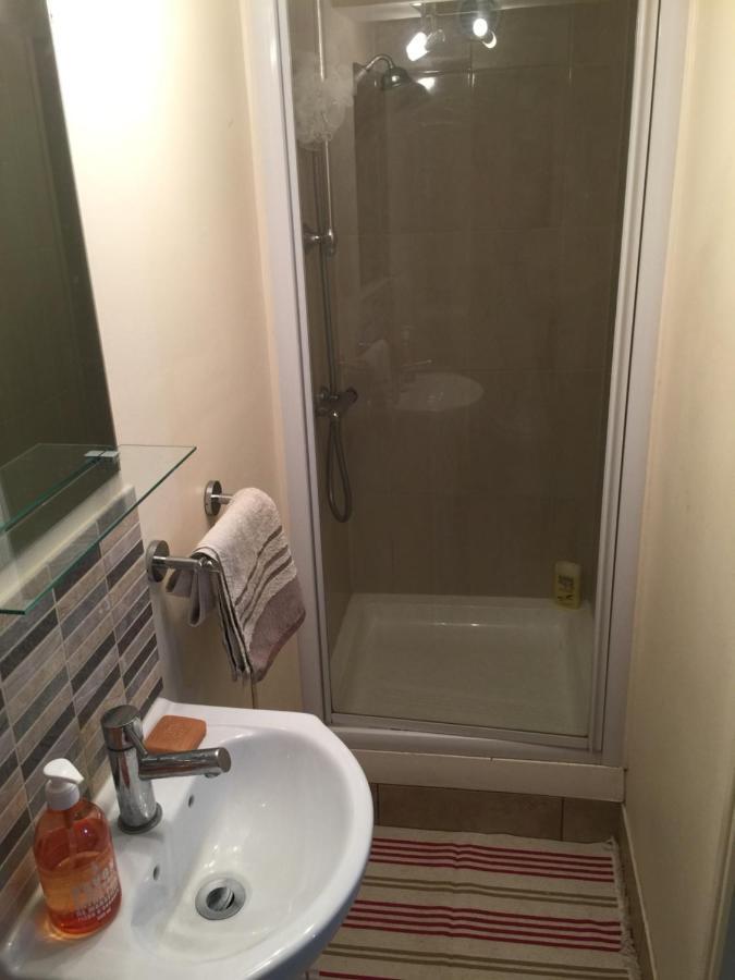 Peaceful 3 Bedroom 8 Person Ground Floor Apartment With Large Private Heated Pool La Digne-d’Amont Kültér fotó