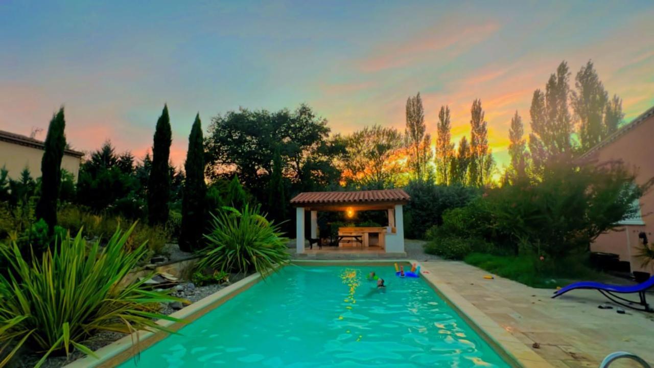 Peaceful 3 Bedroom 8 Person Ground Floor Apartment With Large Private Heated Pool La Digne-d’Amont Kültér fotó